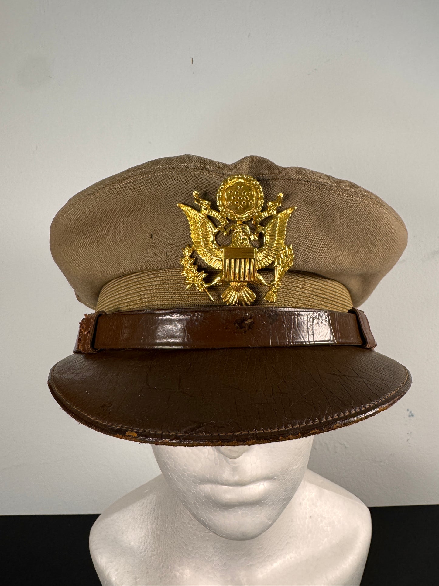 Photo 2 of Original WWII United States Army Air Force (USAAF) Pilot Officer's Crush Cap - collectible militaria item
