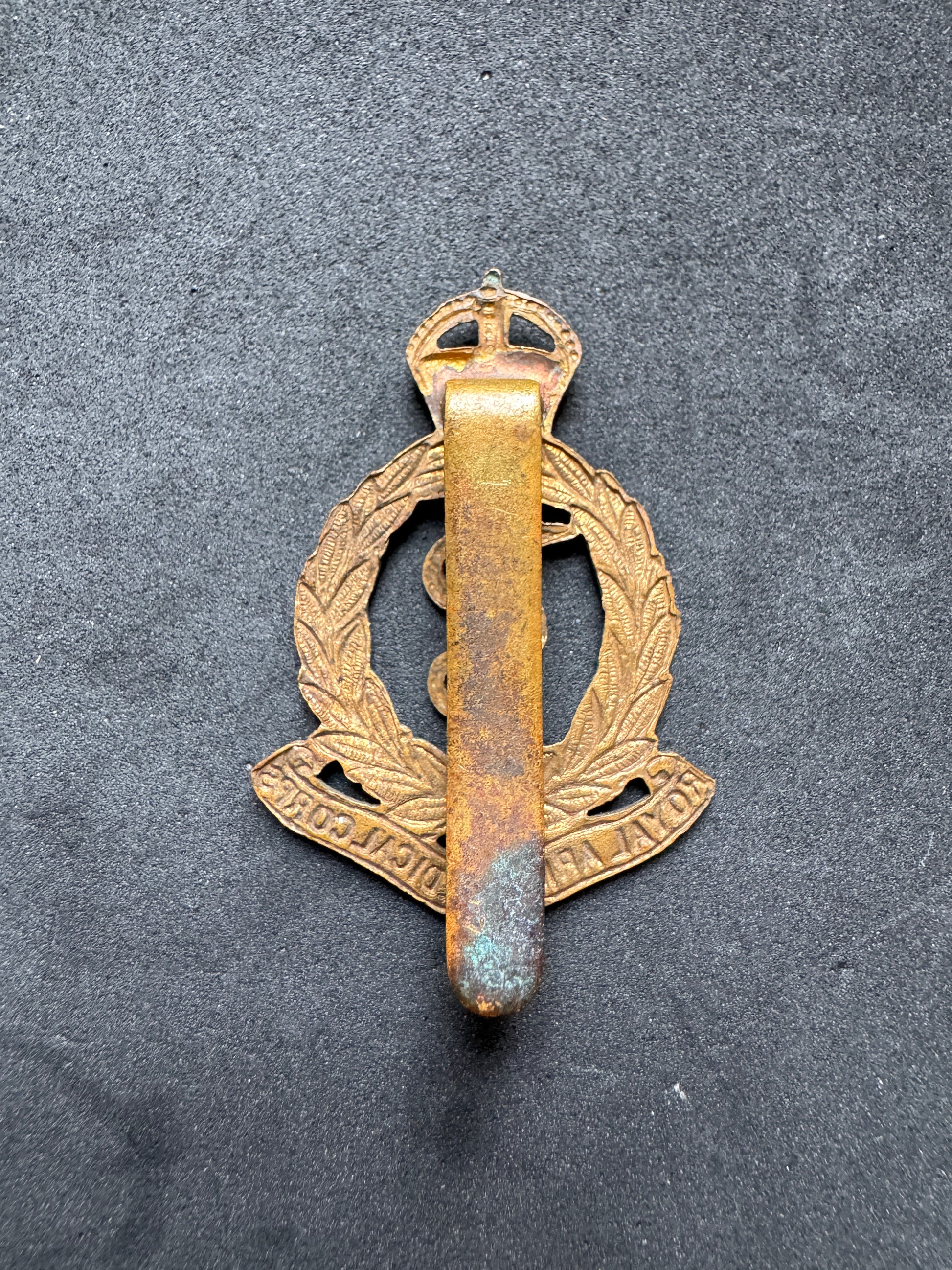 Photo 2 of WW2 British Royal Army Medical Corps Cap Badge (RAMC) - collectible militaria item