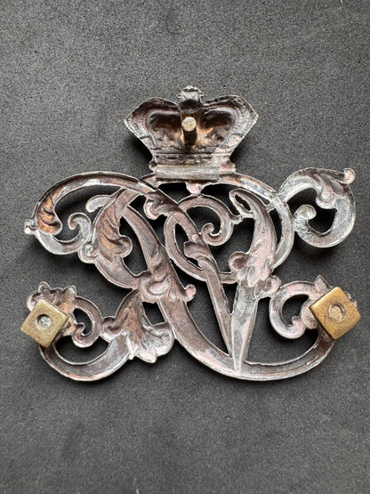 Photo 7 of Victorian British Army Cavalry Officer's Silver Sabretache & Pouch Belt VR Cypher Badges - collectible milita