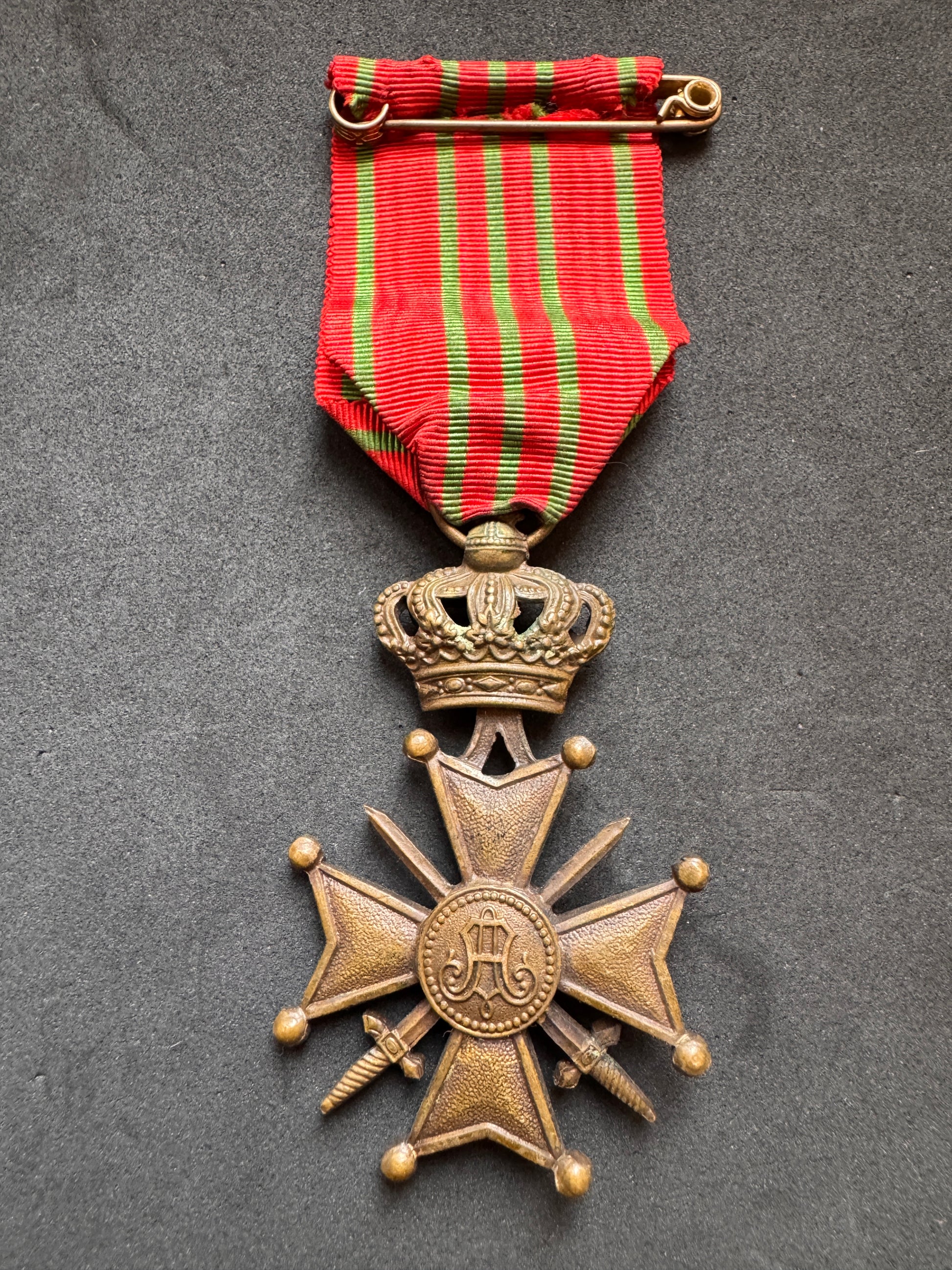 Photo 3 of WW1 Belgian Army Croix de Guerre (War Cross) 1914-1918 Medal - collectible militaria item