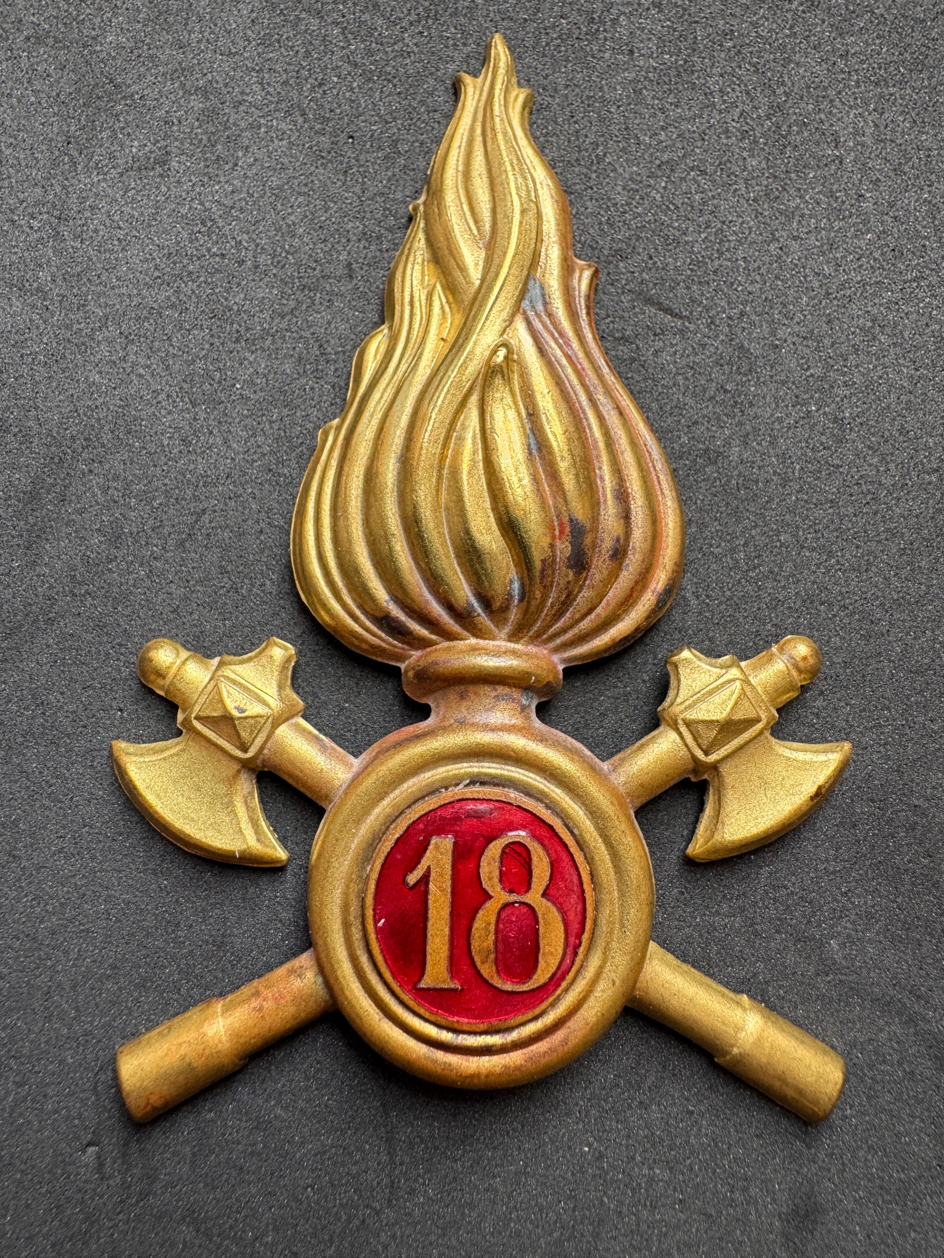 Photo 1 of Vintage Italian Fire Brigade Cap Badge - “18” Enamel - Vigili del Fuoco Insignia - collectible militaria item