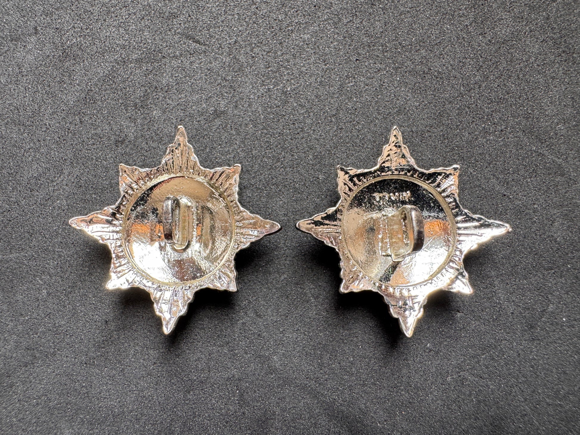 Photo 2 of British Army Royal Dragoon Guards Officer Collar Badges - Enamel Pair - collectible militaria item