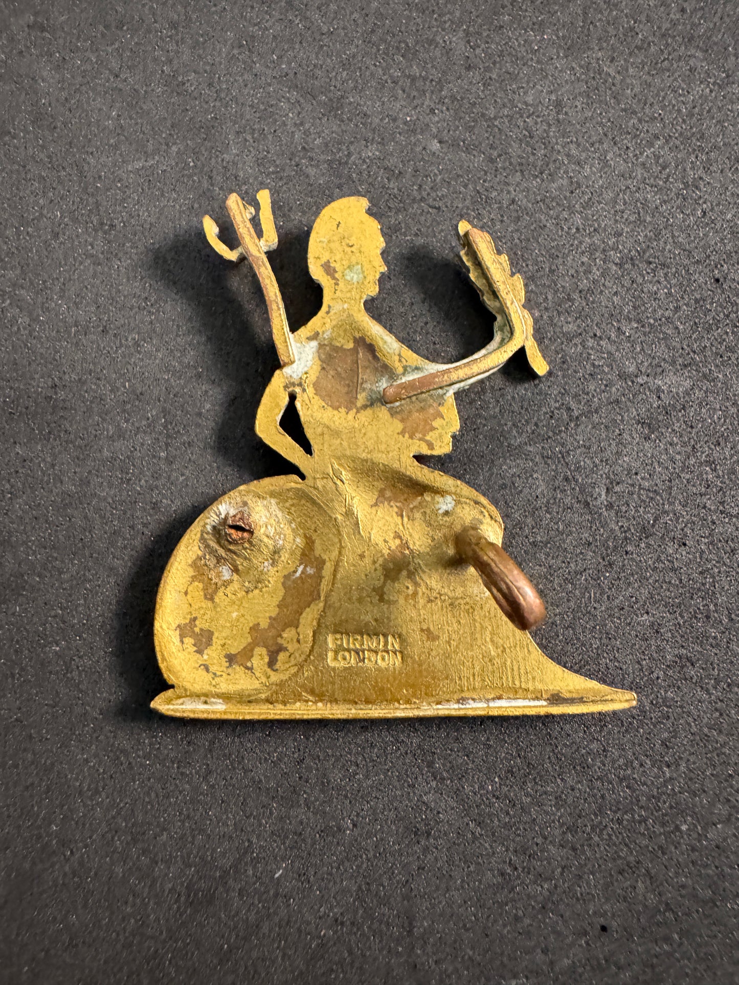 Photo 2 of WW2 British Army Norfolk Regiment Officer's Gilt Cap Badge FIRMIN - collectible militaria item