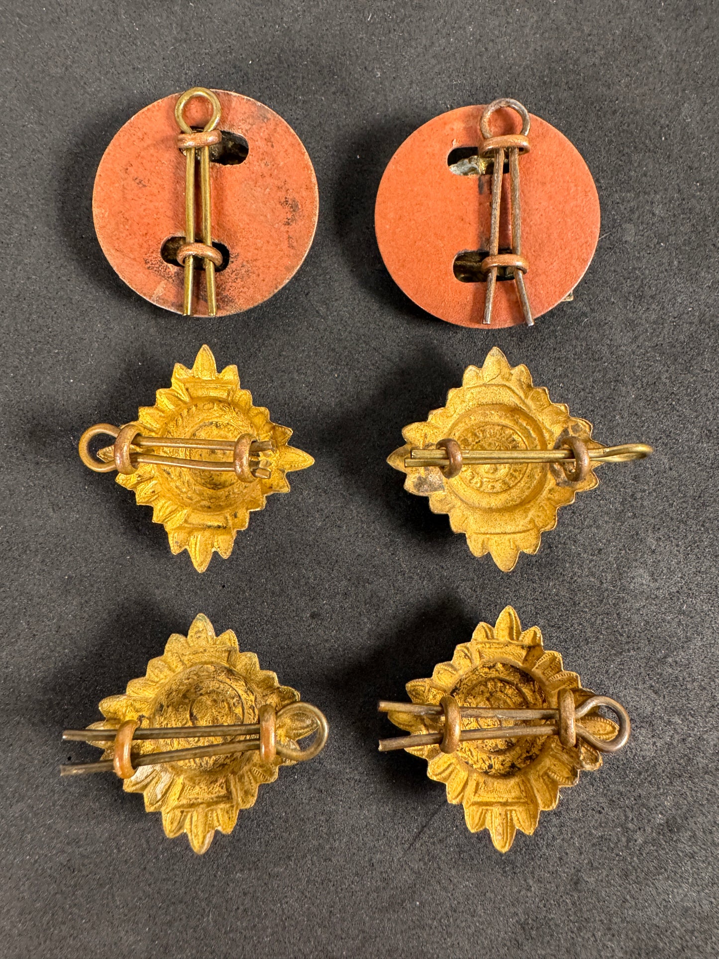 Photo 2 of WW2 British Army Colonel Shoulder Board Rank Crown & Star Badges - collectible militaria item
