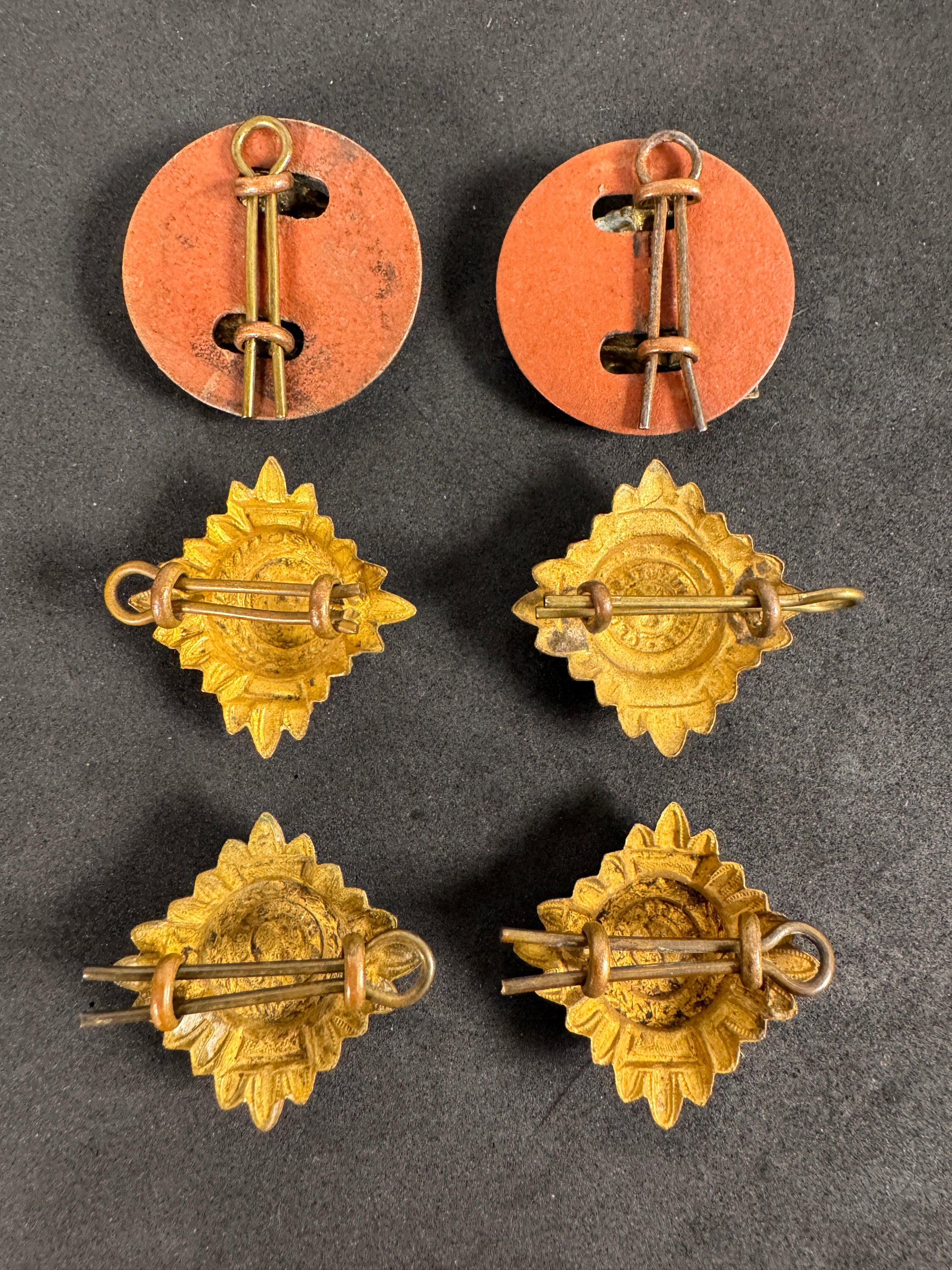 Photo 2 of WW2 British Army Colonel Shoulder Board Rank Crown & Star Badges - collectible militaria item