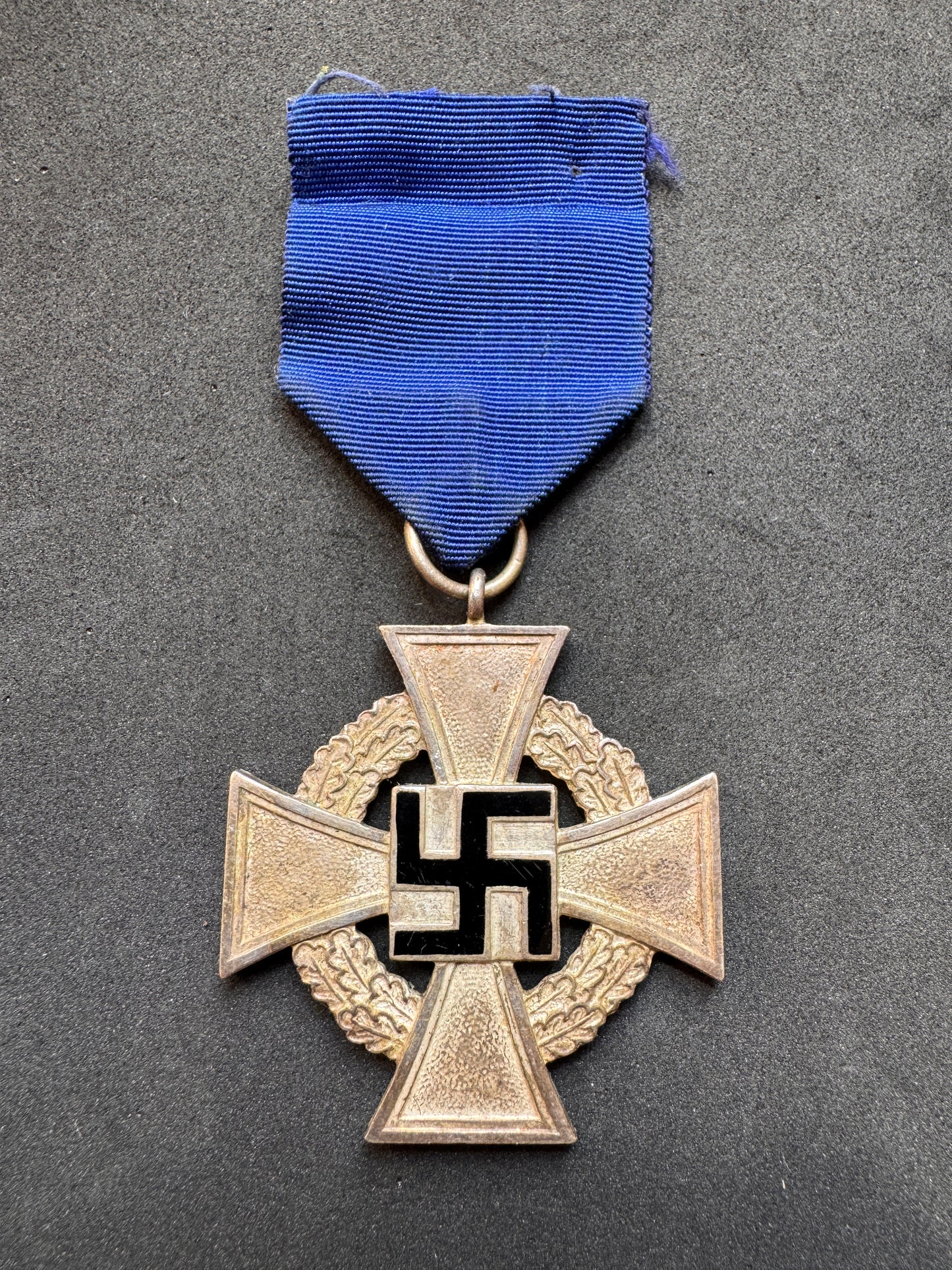 Photo 2 of WW2 German (Third Reich) 25-Year Faithful Service Medal - collectible militaria item