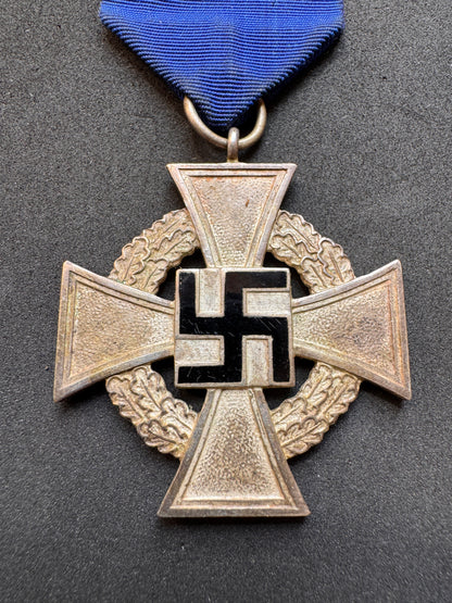 Photo 3 of WW2 German (Third Reich) 25-Year Faithful Service Medal - collectible militaria item