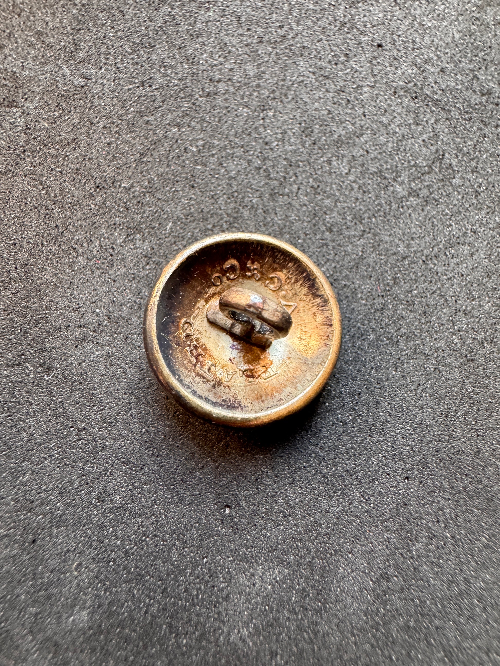 Photo 2 of Officer’s Coatee Button - Atherstone Volunteer Infantry, 14mm, Silver-Plated (V.C & Co) - collectible militar
