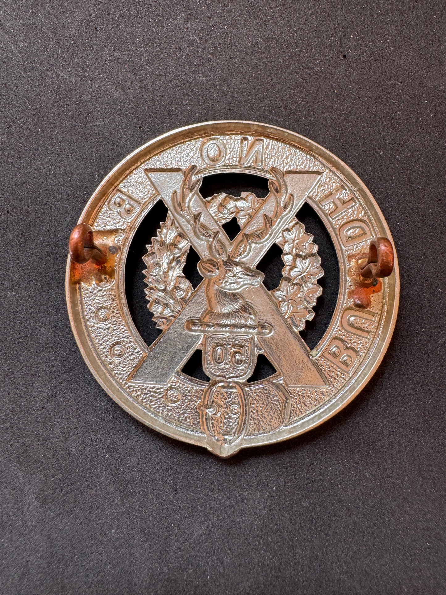 Photo 2 of WW1 Canadian Militia 50th Gordon Highlanders Of Canada Cap Badge - collectible militaria item