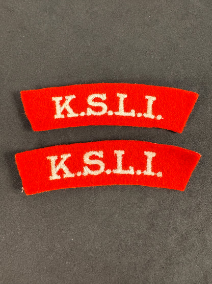 Photo 1 of WW2 King's Shropshire Light Infantry (KSLI) Paste Back Shoulder Titles - British Army - collectible militaria