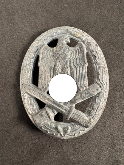 Photo 1 of WW2 German General Assault Badge - collectible militaria item