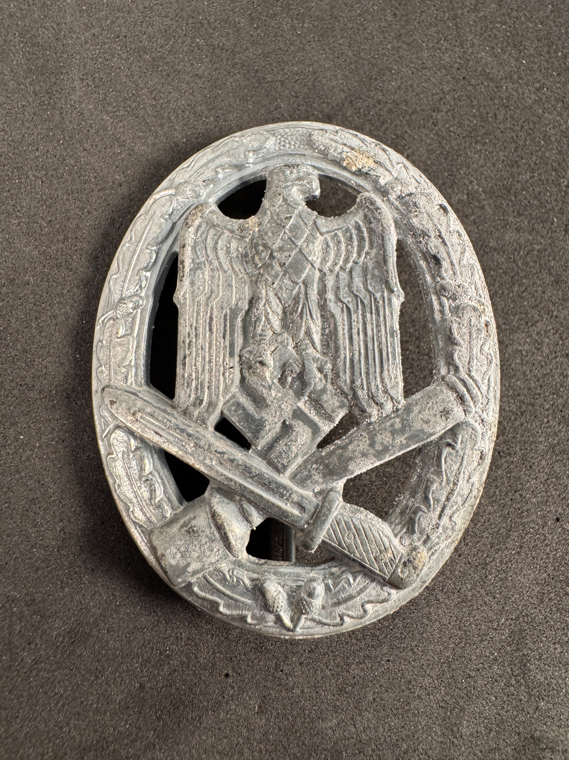 Photo 2 of WW2 German General Assault Badge - collectible militaria item