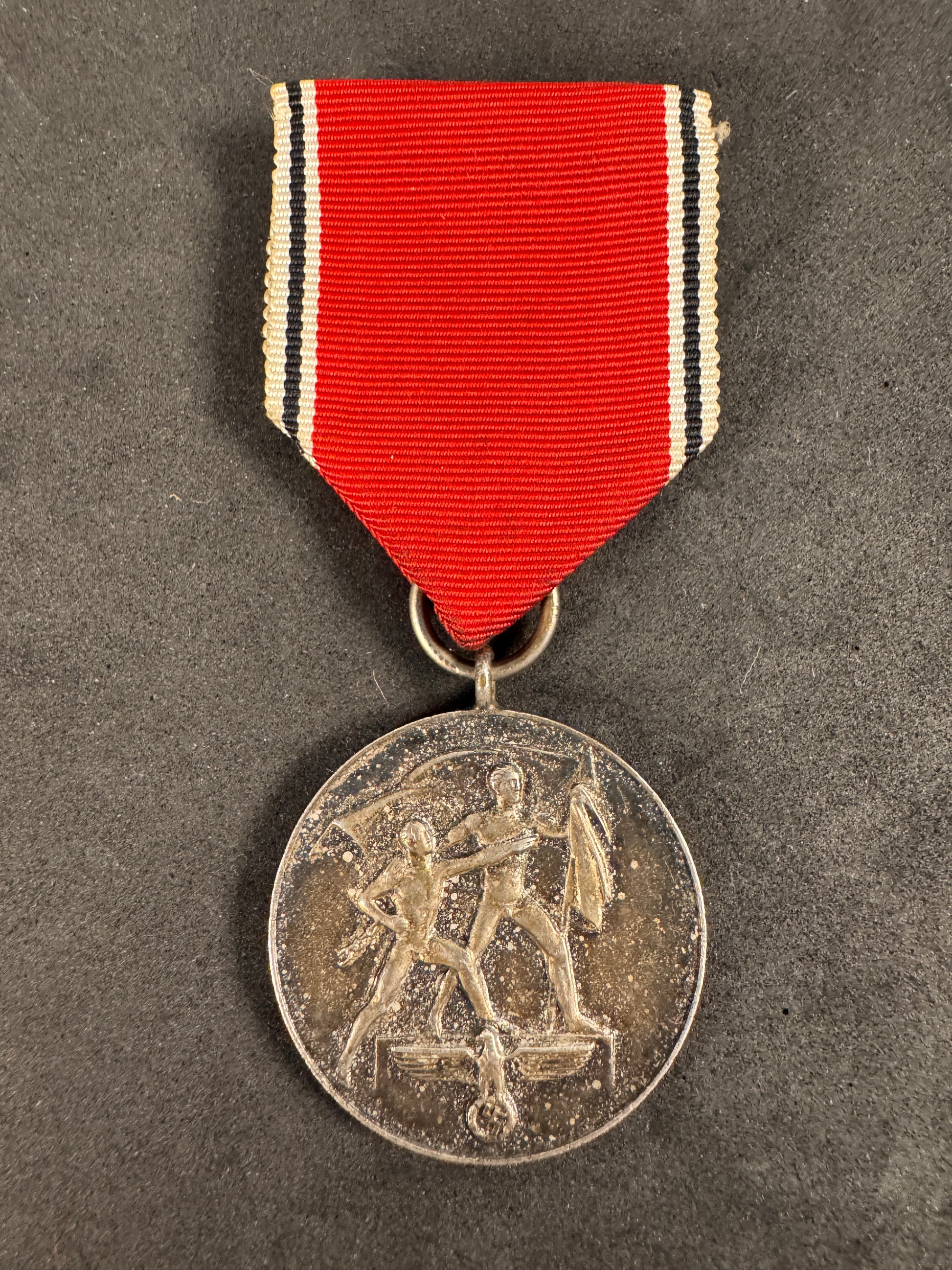 Photo 2 of Original WW2 German Anschluss Medal - Austria 1938 annexation - collectible militaria item