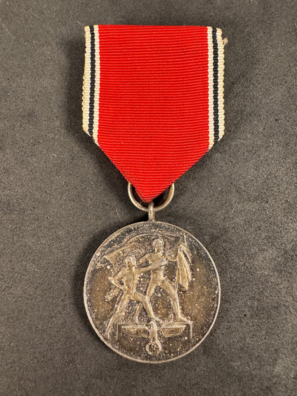 Photo 2 of Original WW2 German Anschluss Medal - Austria 1938 annexation - collectible militaria item