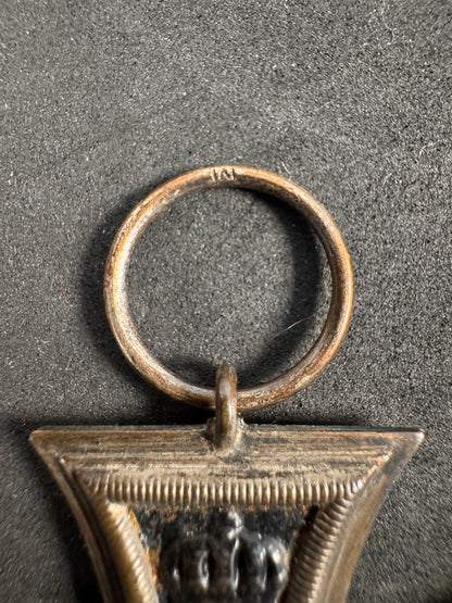 Photo 4 of WW1 German Iron Cross 2nd Class Medal - Maker Marked W (Wagner) - collectible militaria item