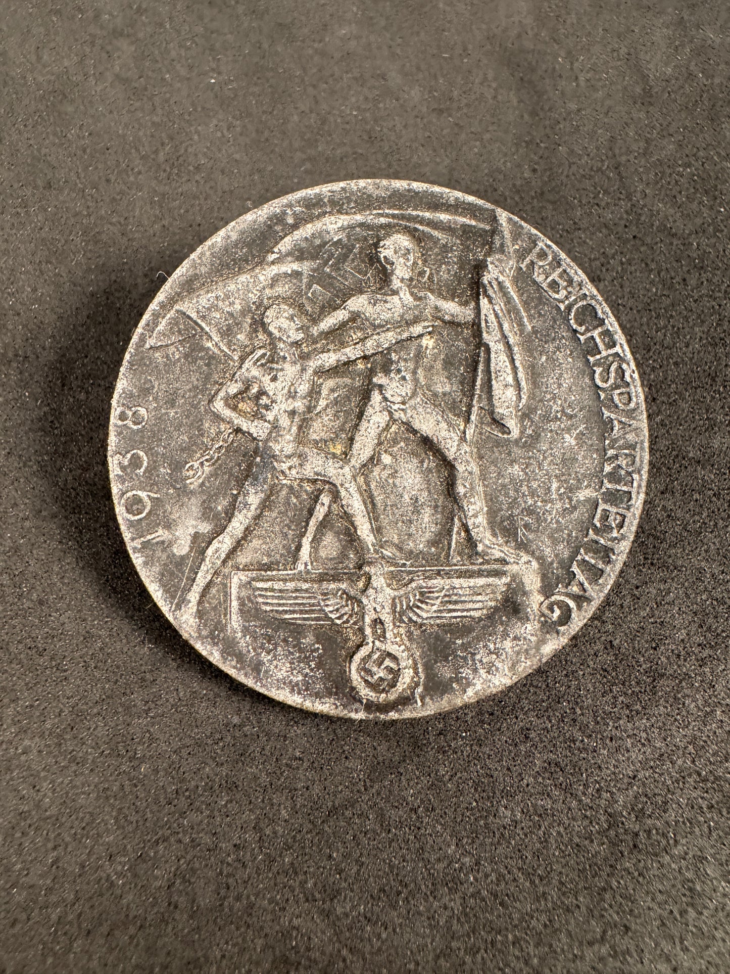 Photo 2 of Third Reich German 1938 Reichsparteitag (Nuremberg Rally) Day Badge - collectible militaria item