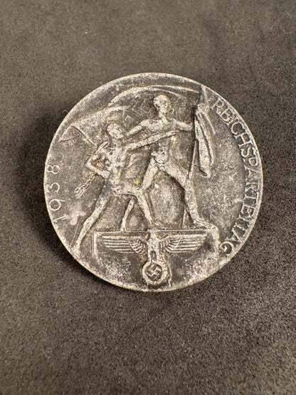 Photo 2 of Third Reich German 1938 Reichsparteitag (Nuremberg Rally) Day Badge - collectible militaria item