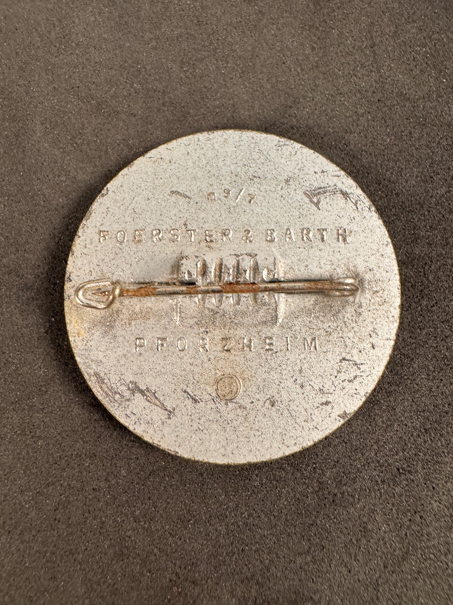 Photo 3 of Third Reich German 1938 Reichsparteitag (Nuremberg Rally) Day Badge - collectible militaria item