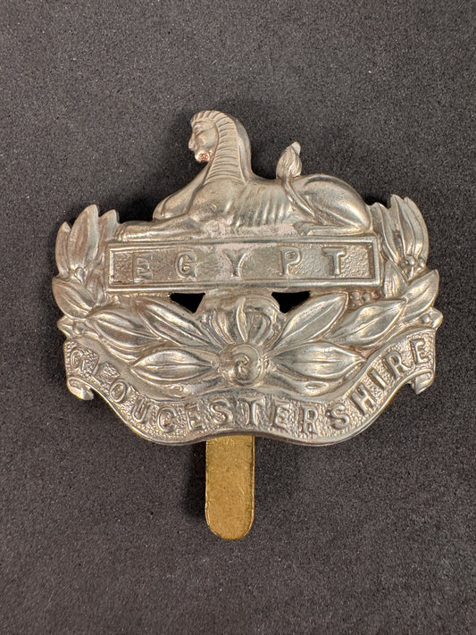 WW1 British Army Gloucestershire Regiment Cap Badge