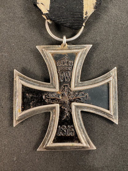 Photo 3 of WW1 German Iron Cross 2nd Class Medal - Maker Marked H (Paul Hossauer) - collectible militaria item
