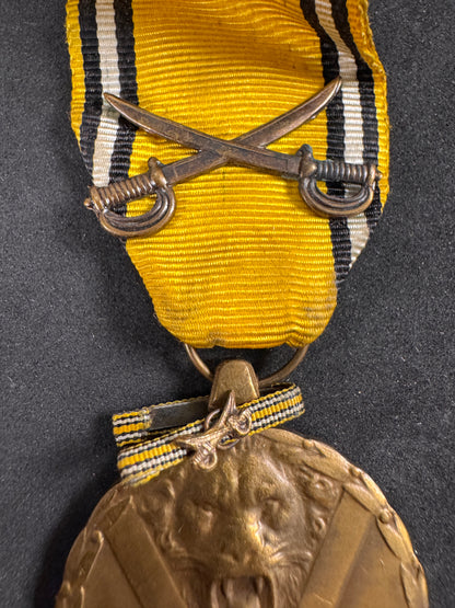 Photo 3 of WW2 Belgian Commemorative Medal of the 1940-1945 War - collectible militaria item