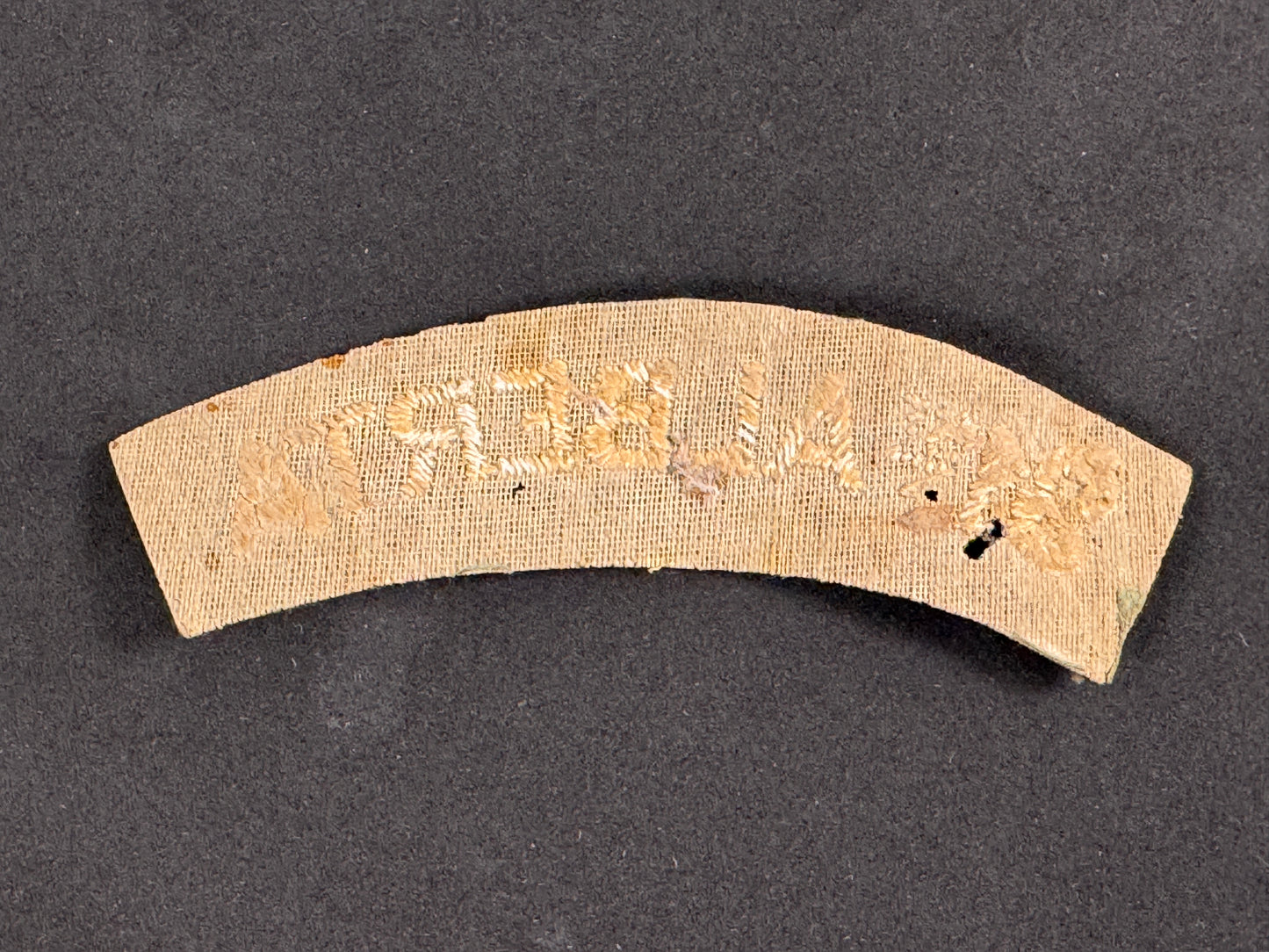 Photo 3 of Rare WW1 Canadian Army CEF 31st Alberta Cloth Shoulder Title - collectible militaria item