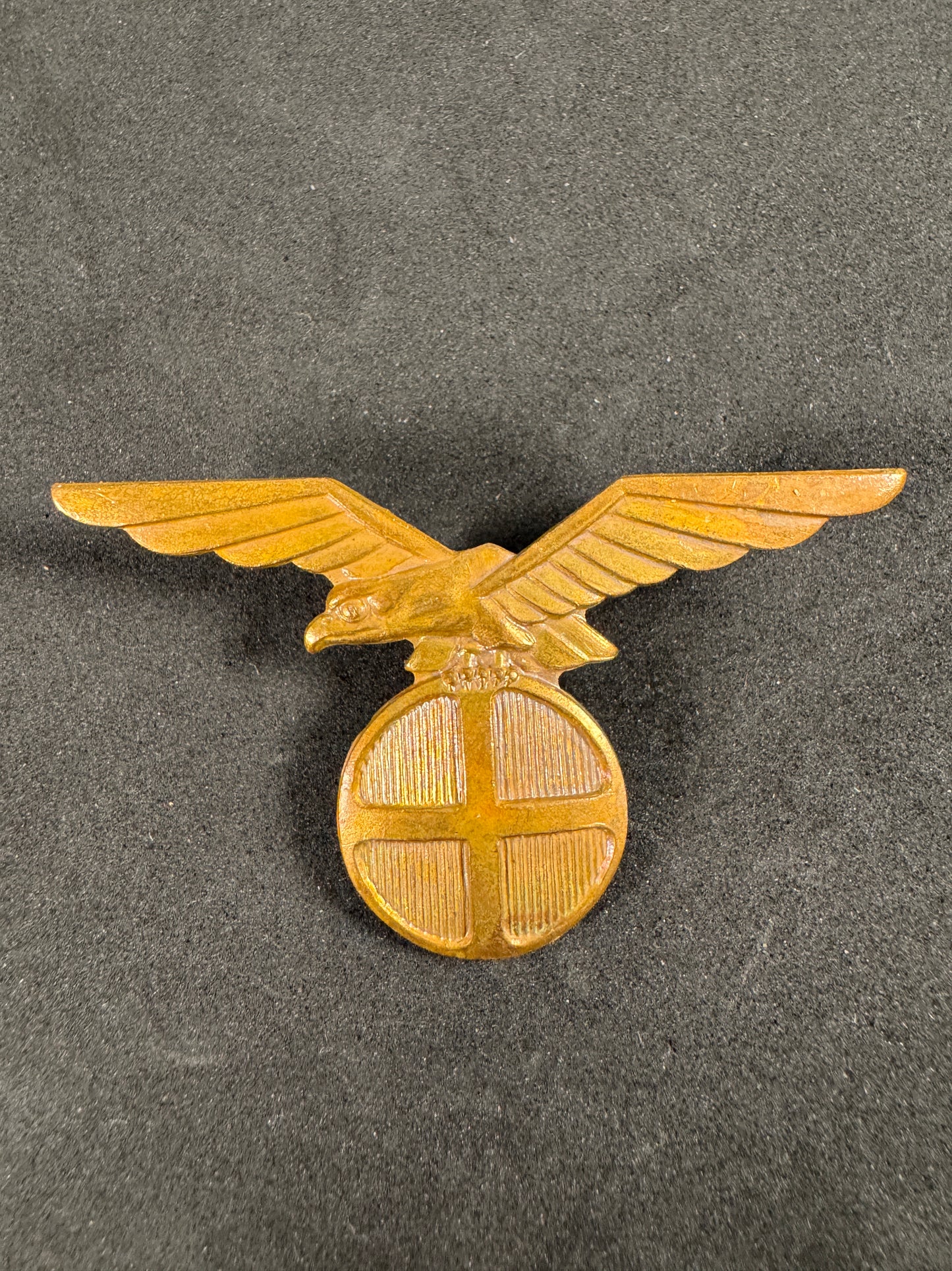 Photo 1 of WW2 Norwegian Nasjonal Samling Cap Eagle Badge - NS Quisling Era Insignia - collectible militaria item