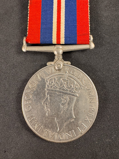 Photo 2 of WW2 British 1939-1945 War Medal - Original Campaign Service Award - collectible militaria item