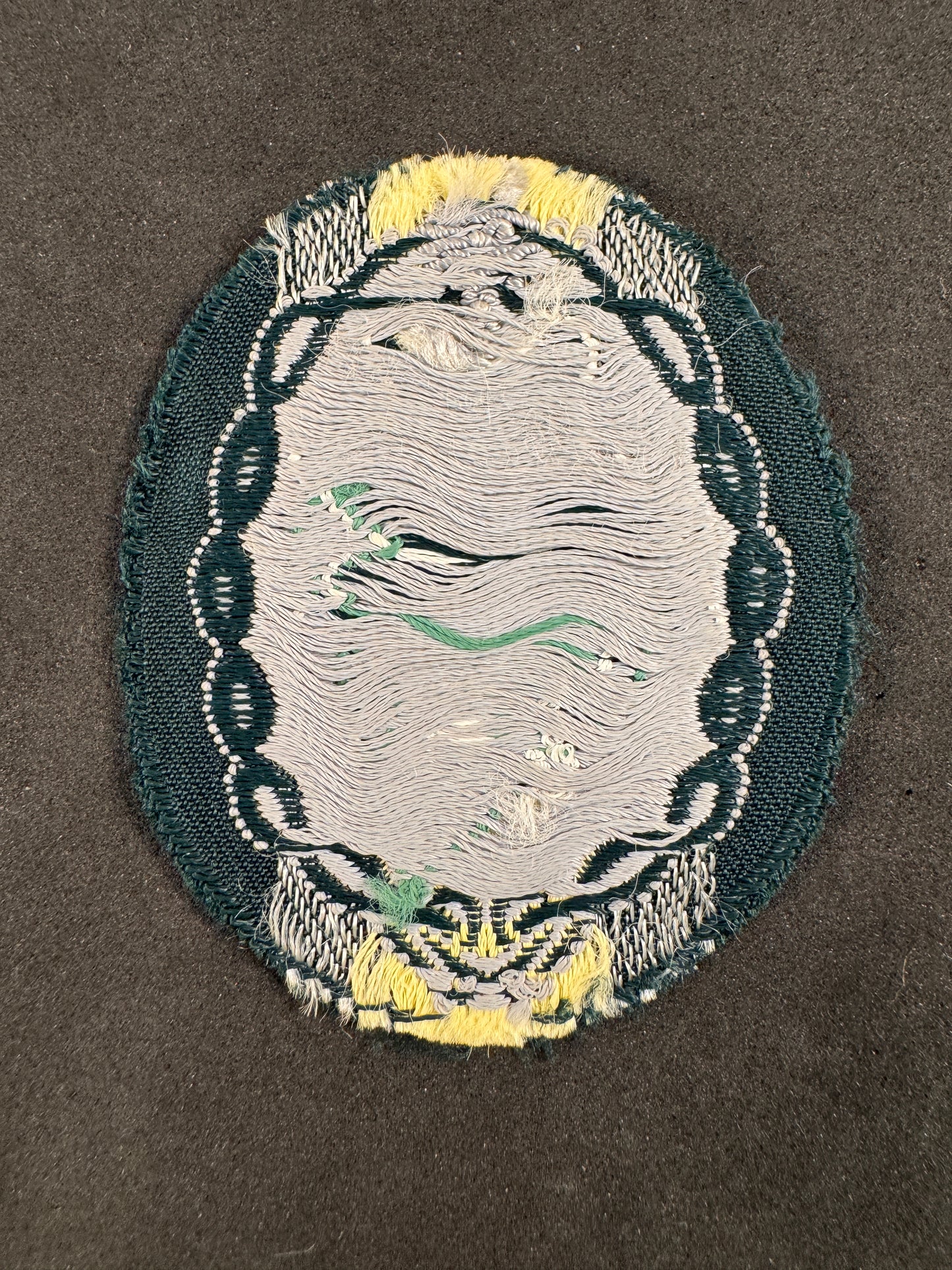 Photo 2 of WW2 German Gebirgsjäger Edelweiss Sleeve Badge - collectible militaria item