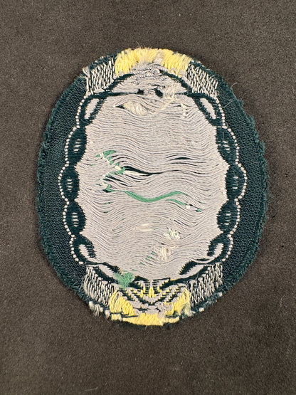 Photo 2 of WW2 German Gebirgsjäger Edelweiss Sleeve Badge - collectible militaria item