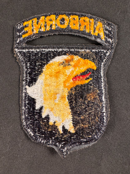 Photo 2 of WW2 United States 101st Airborne Arm Badge Insignia - Screaming Eagles - collectible militaria item