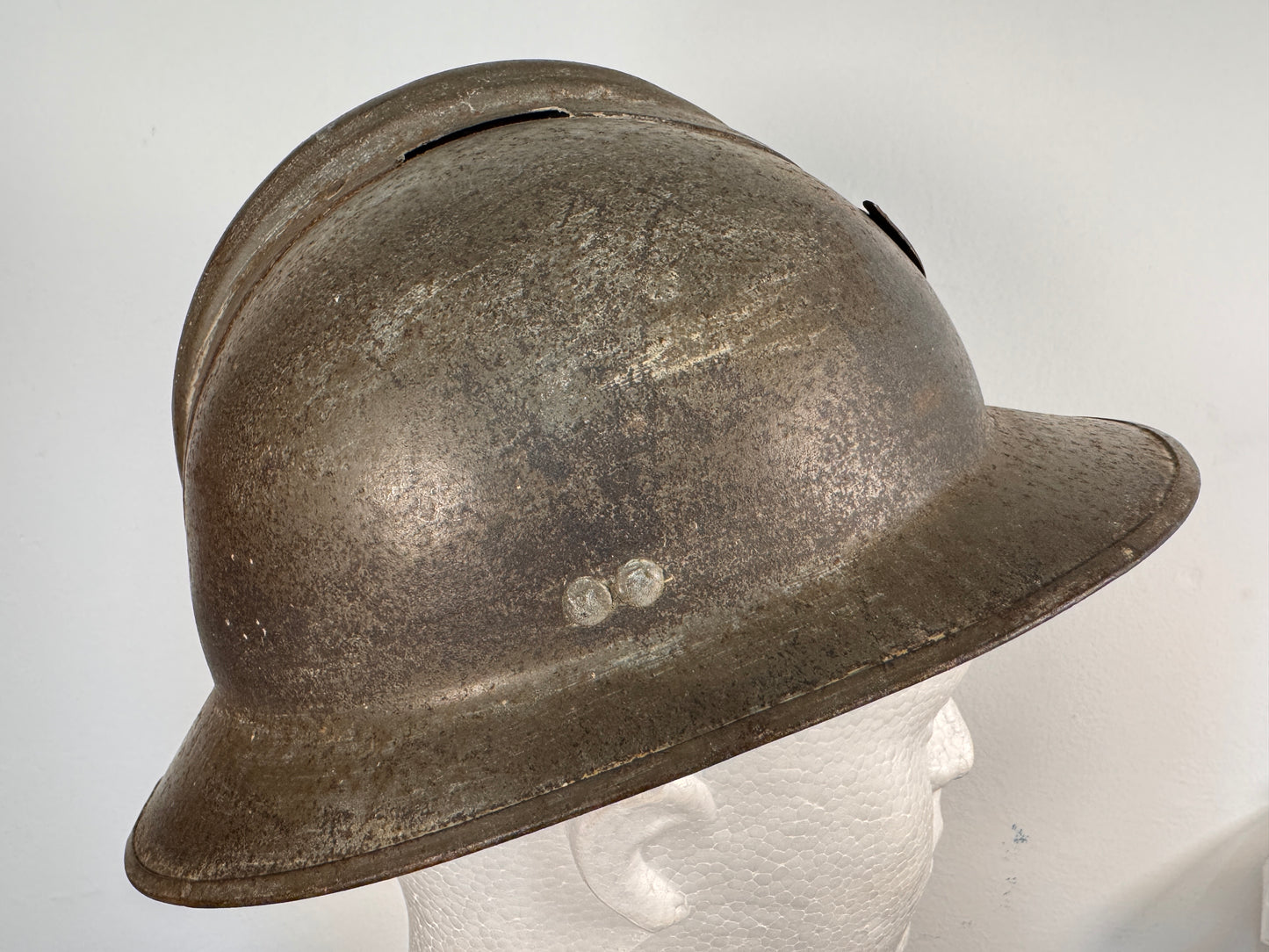 Photo 6 of WW2 French M26 Adrian Helmet - Chasseurs / African Light Infantry RF - collectible militaria item