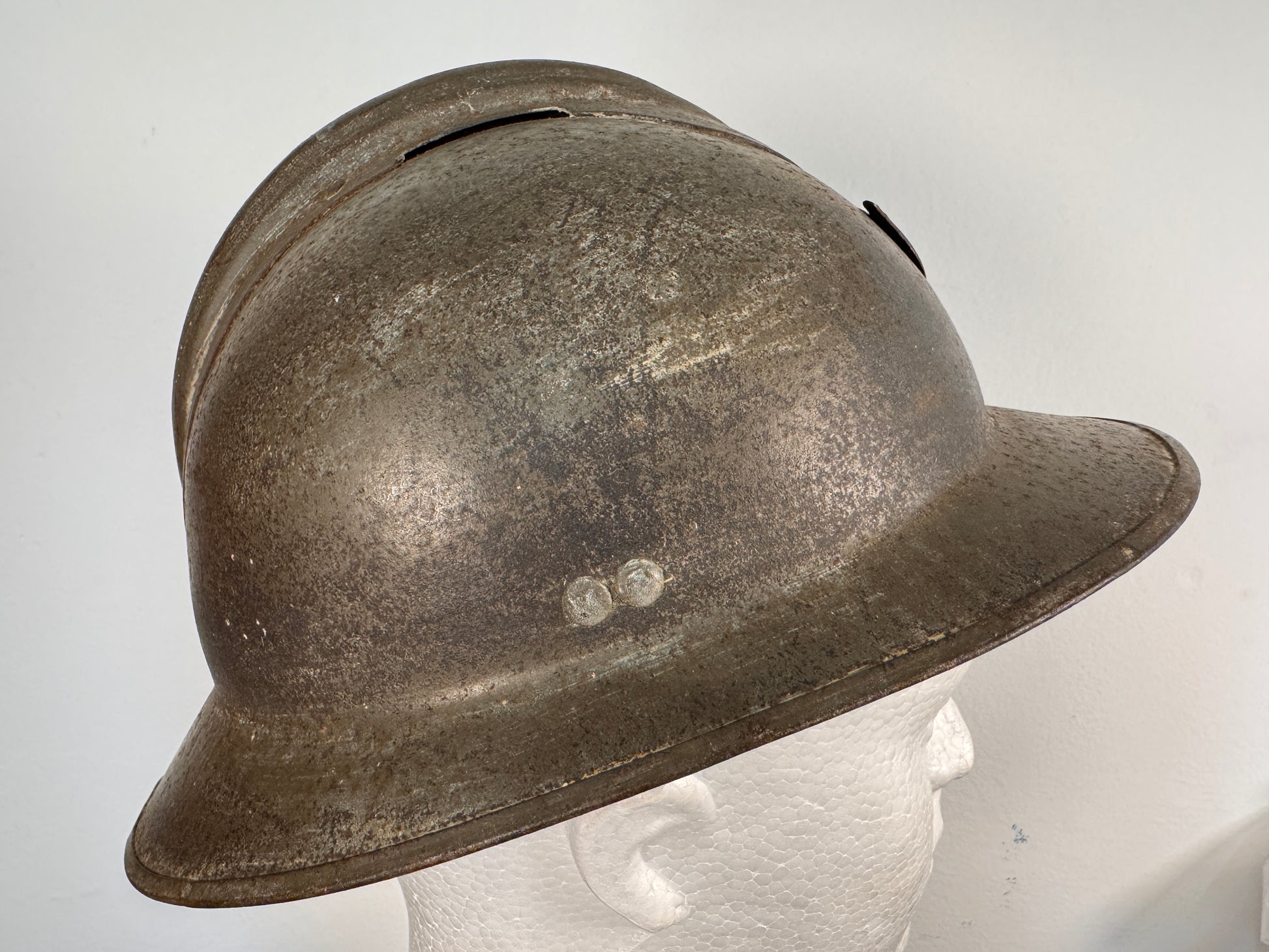 Photo 6 of WW2 French M26 Adrian Helmet - Chasseurs / African Light Infantry RF - collectible militaria item